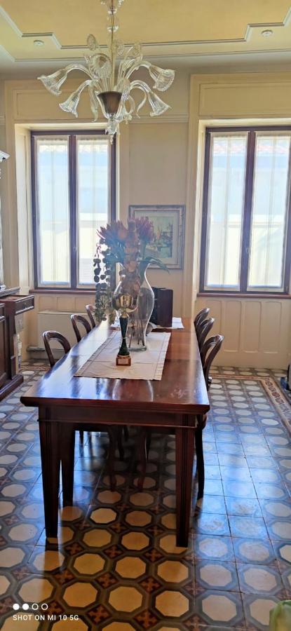 ペスキエーラ・デル・ガルダ Residenza Porta Bresciaヴィラ エクステリア 写真