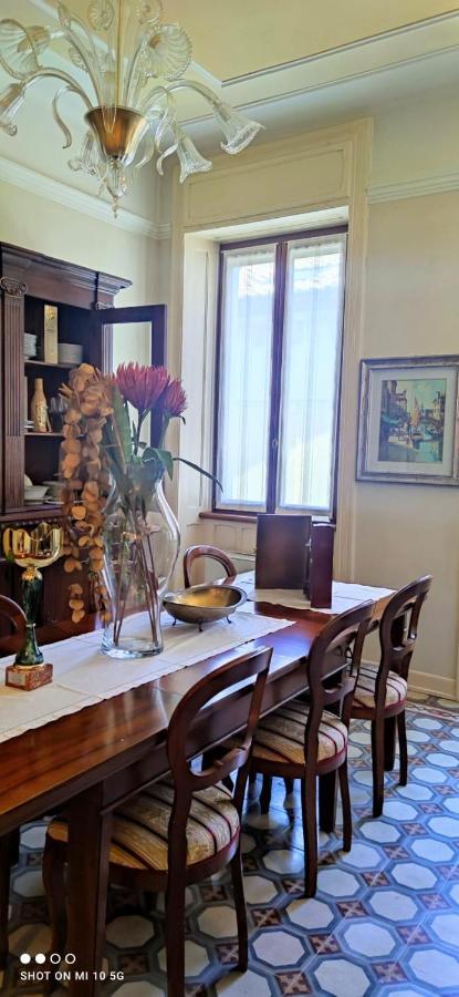 ペスキエーラ・デル・ガルダ Residenza Porta Bresciaヴィラ エクステリア 写真