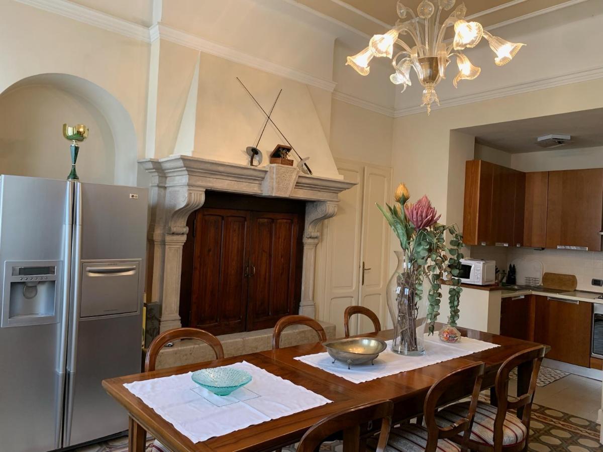 ペスキエーラ・デル・ガルダ Residenza Porta Bresciaヴィラ エクステリア 写真