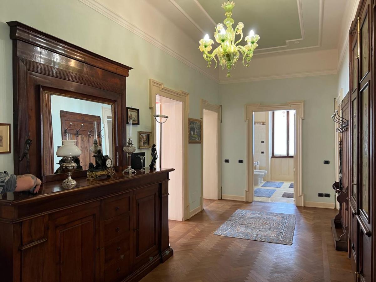 ペスキエーラ・デル・ガルダ Residenza Porta Bresciaヴィラ エクステリア 写真