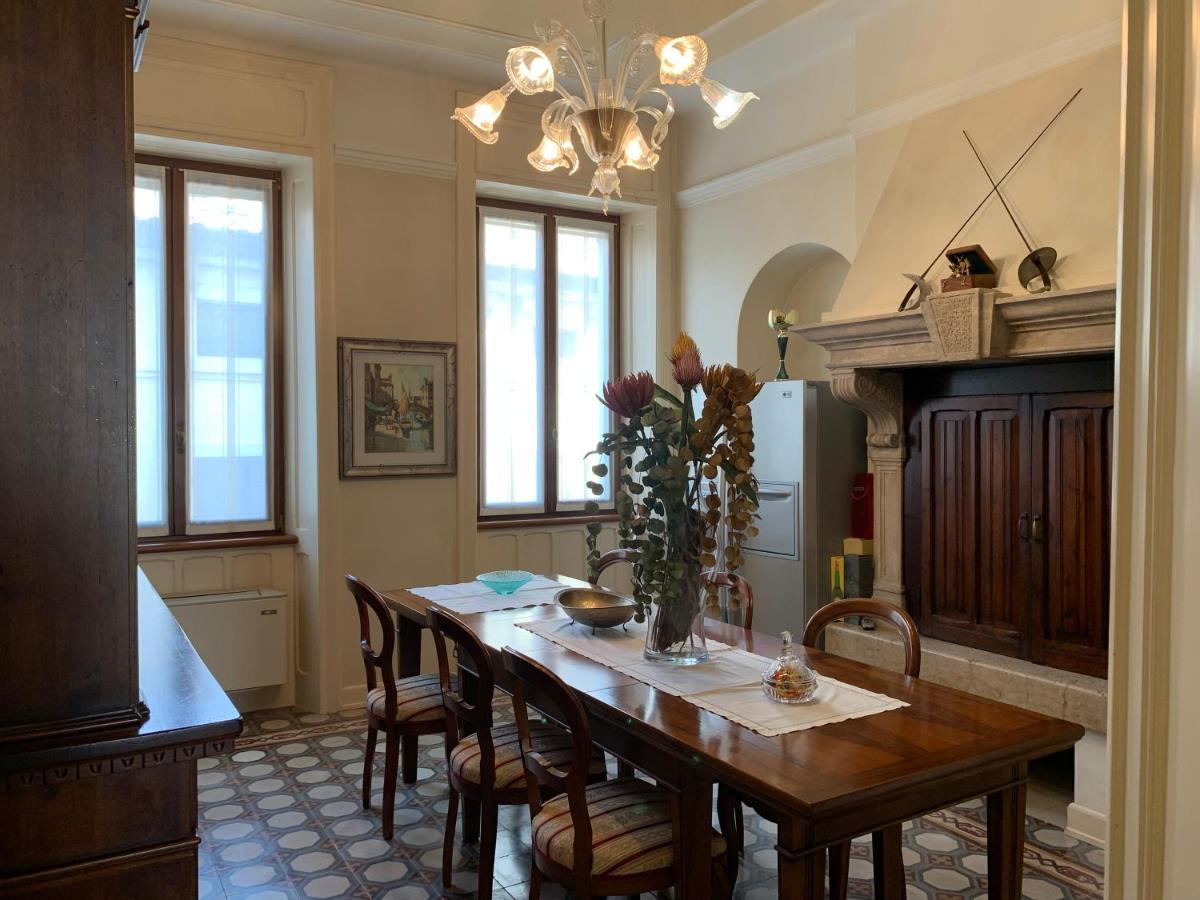 ペスキエーラ・デル・ガルダ Residenza Porta Bresciaヴィラ エクステリア 写真