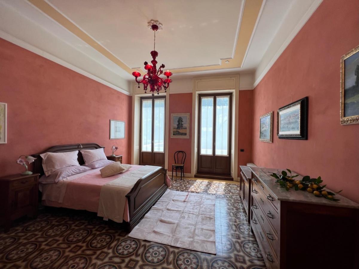ペスキエーラ・デル・ガルダ Residenza Porta Bresciaヴィラ エクステリア 写真