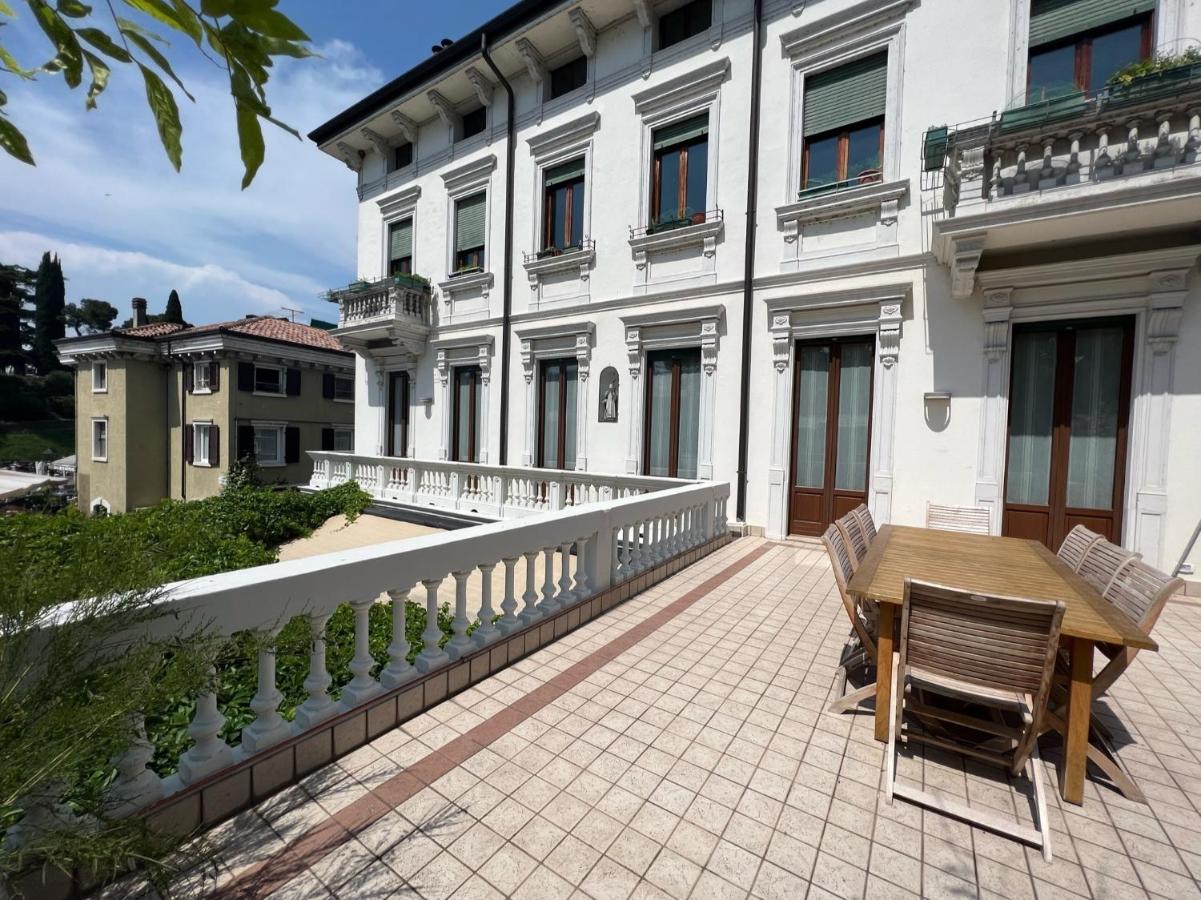 ペスキエーラ・デル・ガルダ Residenza Porta Bresciaヴィラ エクステリア 写真